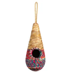 Abri pour oiseaux fait main