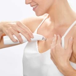 Appareil de soin du visage 3-en-1: anti points noirs, anti rides et exfoliant