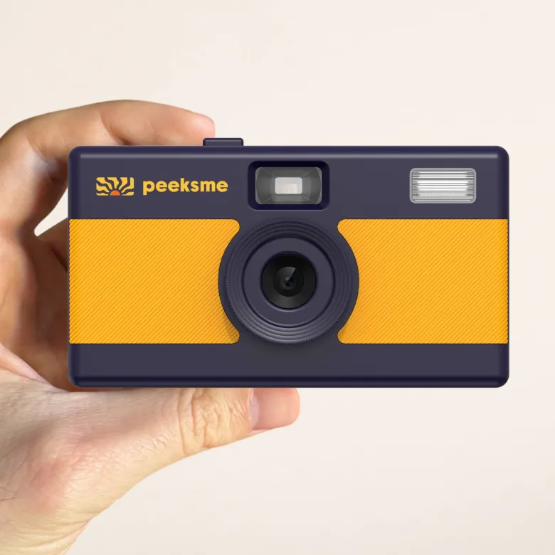 Appareil photo peeksme jaune + 1 paire de clips bleu + 1 lanière bleue