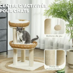 Arbre à chat style bohème aspect rotin tressé effet fourrure
