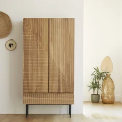 Armoire en bois de teck