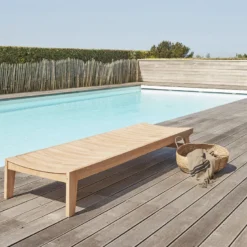 Bain de soleil en teck massif