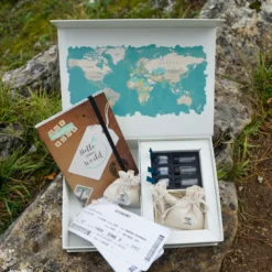 Boite à souvenirs et carnet de voyage