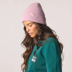 Bonnet en laine violet
