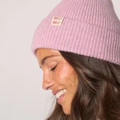 Bonnet en laine violet