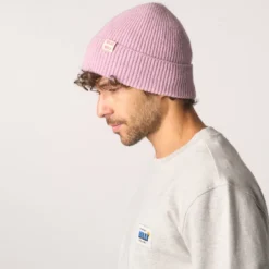 Bonnet en laine violet