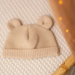 Bonnet en maille avec des petites oreill