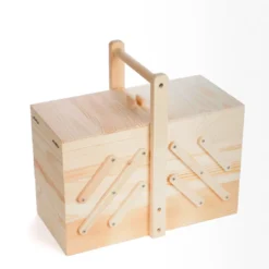 Boîte d'activités manuelles en bois