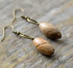 Boucle d'oreille olive en jaspe