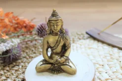Bouddha dhyana mudra laiton doré mat