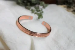 Bracelet cuivre aimants jonc plat strié