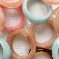 Bracelet jonc en résine mado colori rose de 66mm Rose