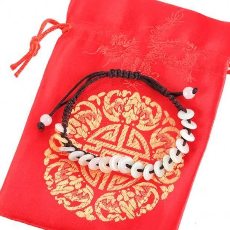 Bracelet perles breloque en jade