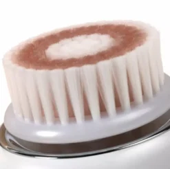 Brosse visage nettoyante et exfoliante