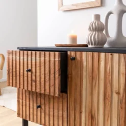 Buffet haut en bois d'acacia et métal