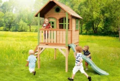 Cabane enfant en bois sur pilotis laura
