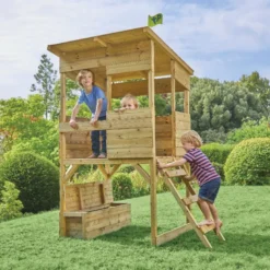 Cabane sur pilotis