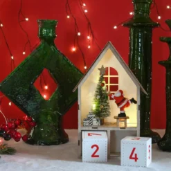 Calendrier de l’avent en bois avec led blanc chaud, style artisanal