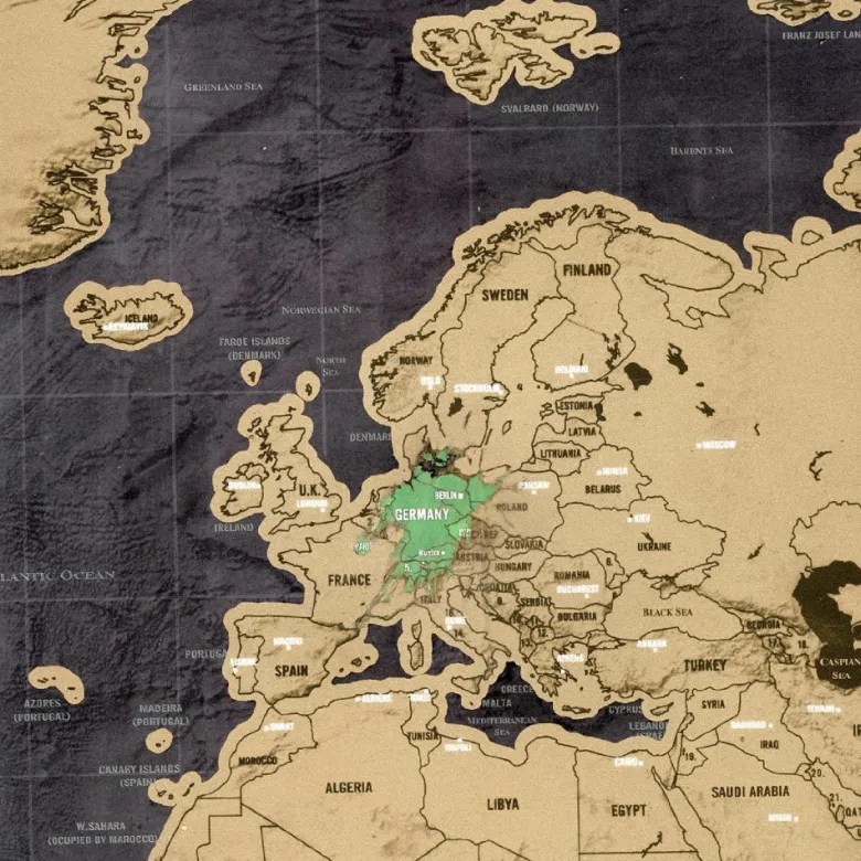 Carte du monde à gratter noire/dorée