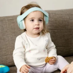 Casque anti-bruit pour bébés blanc-vert menthe