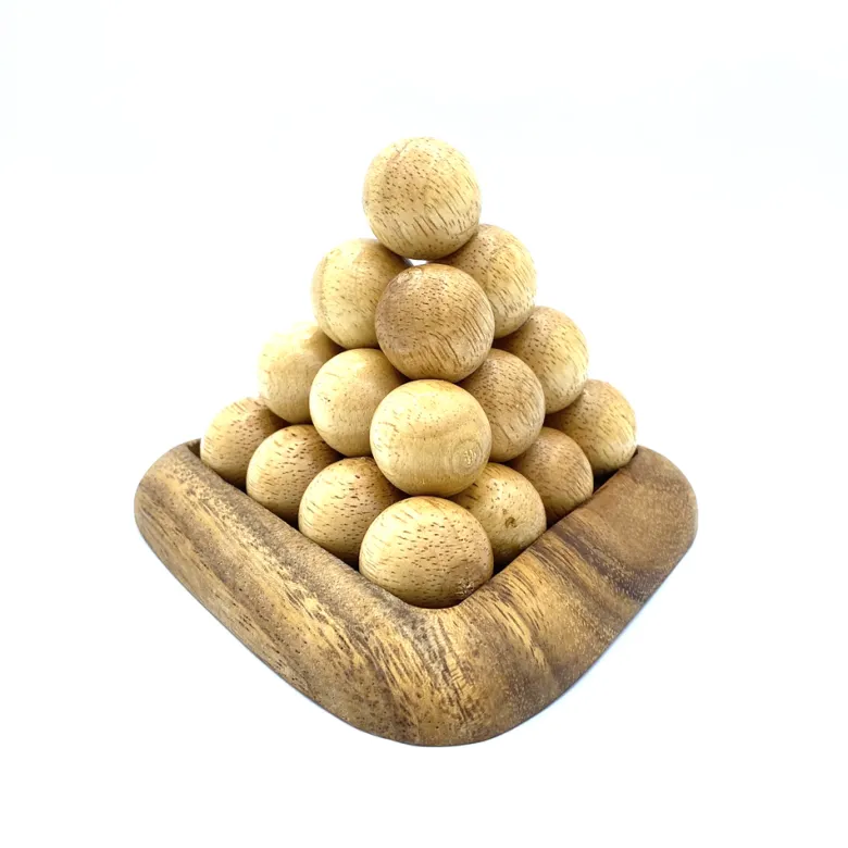 Casse-tête la pyramide de boules