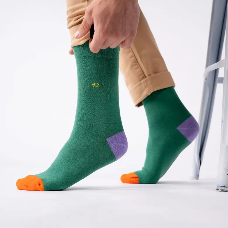 Chaussettes unies vert (violet-orange)