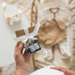 Chaussons naissance pour annoncer la gro