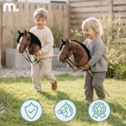 Cheval à bâton hobby horse en bois et peluche mamabrum marron dès 3 ans 68 cm