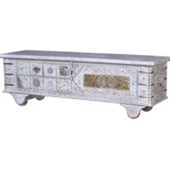 Coffre bronze bois blanc - décoration