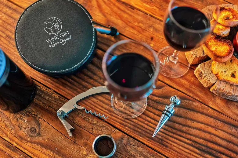 Coffret 4 accessoires autour du vin