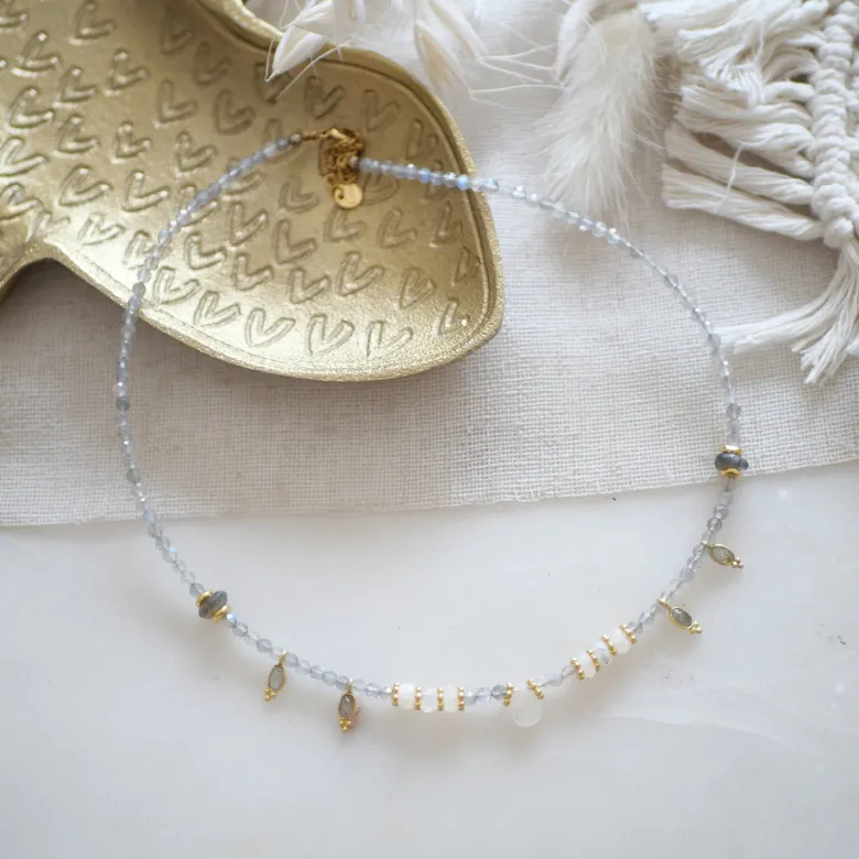 Collier labradorite banita