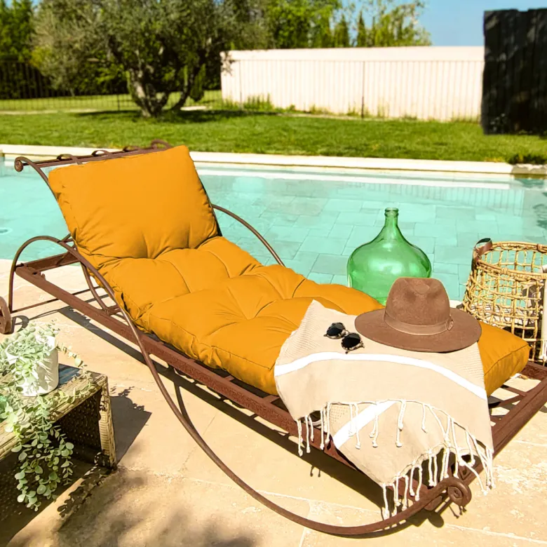 Coussin pour bain de soleil capitonné