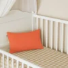 Coussin rectangle en coton bio fraise Rouge