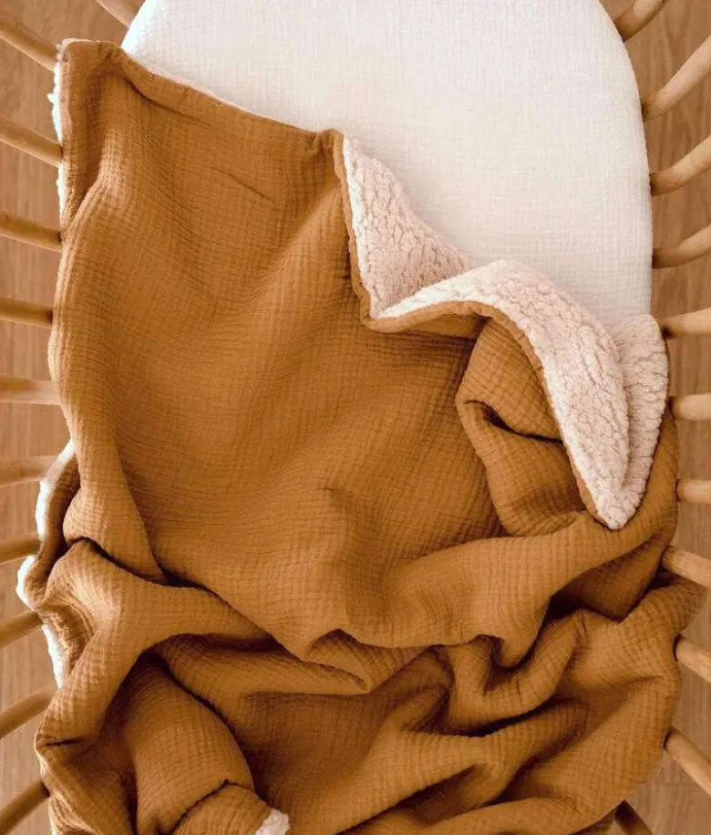 Couverture moumoute camel