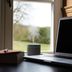 Diffuseur d'huiles essentielles nomade usb - le bien-être partout avec vous