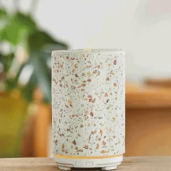 Diffuseur d’huiles essentielles en terrazzo Bergame