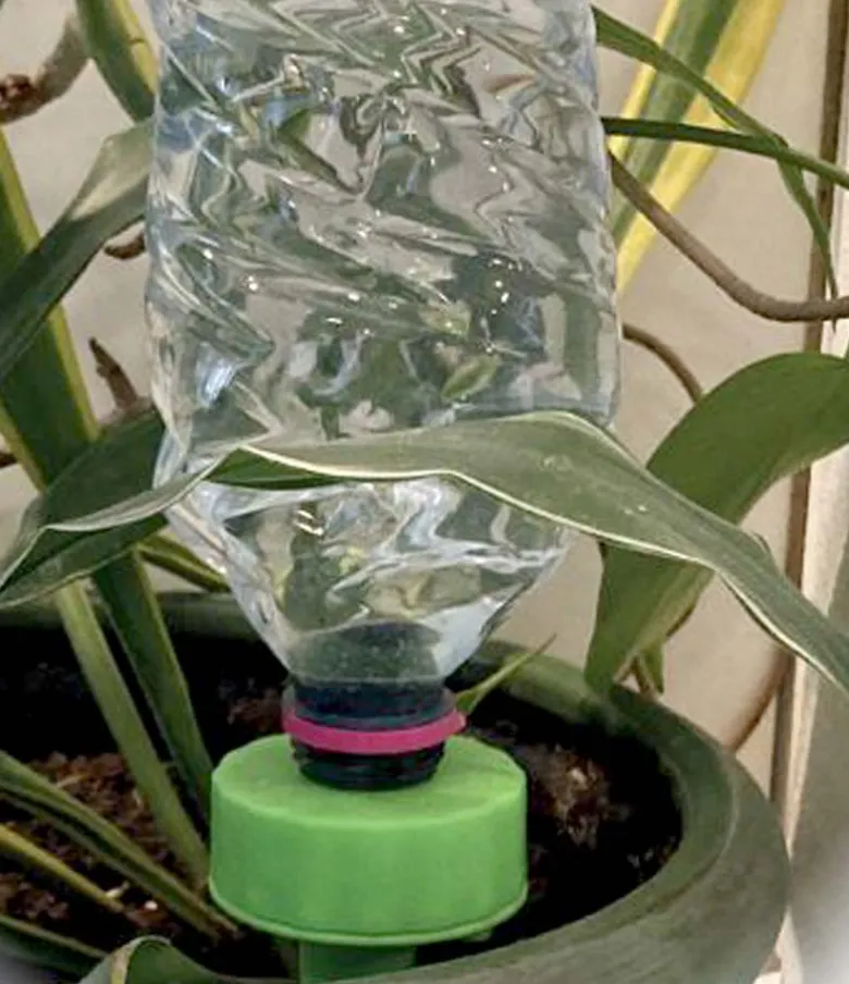 Distributeurs irrigation sur pic hauteur 21cm avec réglage de débit en lot de 2