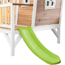 Emma cabane asymétrique en bois sur pil