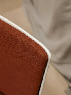 Fauteuil terracotta en métal n°527