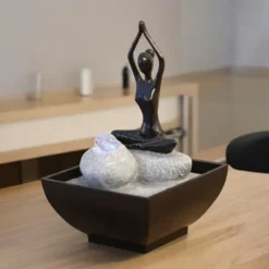 Fontaine yoga 2