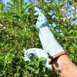 Gants de jardin longs imprimé roses