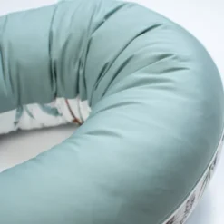 Grand Coussin d'Allaitement et de Maternité Safari : Confort Exceptionnel pour Maman et Bébé
