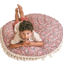Grand coussin de sol motif fleurs rose
