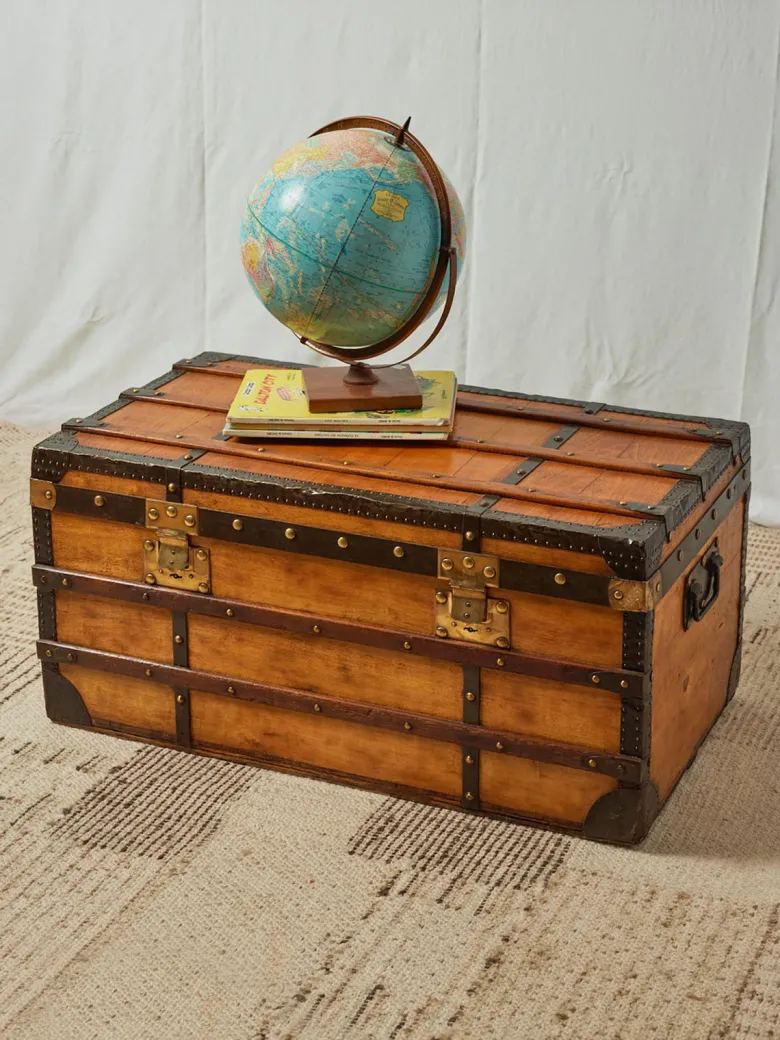 Grande malle en bois et métal n°241