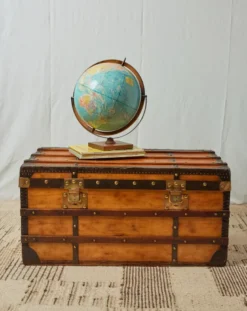 Grande malle en bois et métal n°241