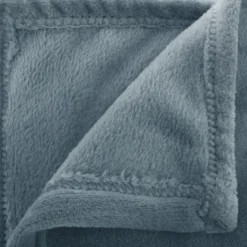 Grand plaid en flanelle uni - 180x130 cm