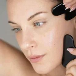 Gua sha en jade noir