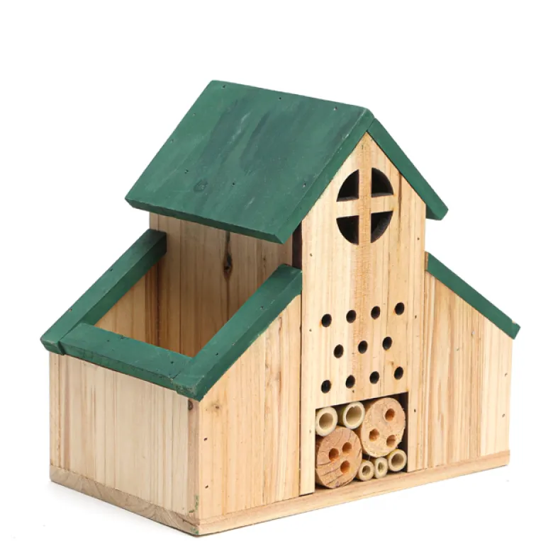 Hôtel à insectes cache-pot