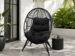 Jane fauteuil œuf sur pied en résine noir effet rotin