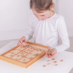 Jeu de sudoku en bois